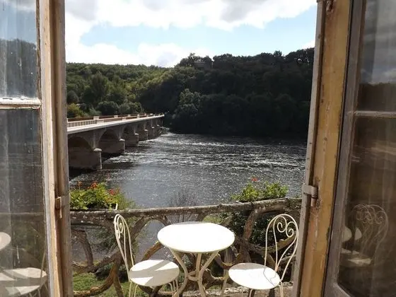 Deluxe Tek Büyük Yataklı Oda, 1 En Büyük (King) Boy Yatak, Balkon, Nehir Manzaralı