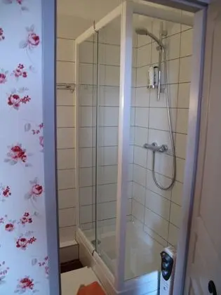 Tek Büyük Yataklı Oda (Rose)