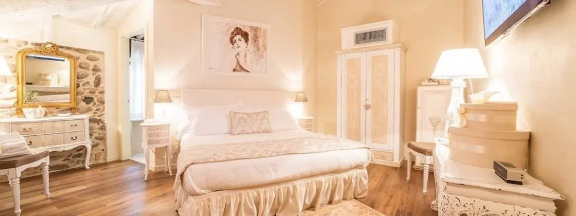 Tek Büyük Yataklı Oda, Şehir Manzaralı