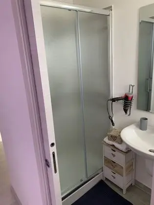 Tek Büyük Yataklı Oda (Cataleya)