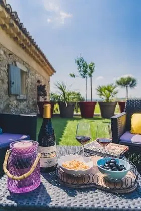 Tek Büyük Yataklı Oda (Grisée)