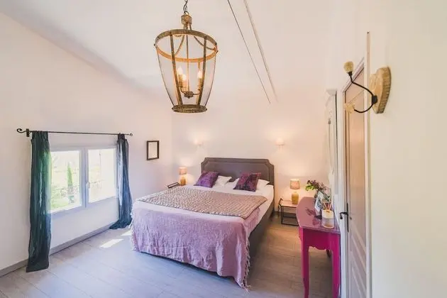 Tek Büyük Yataklı Oda (Lilas)