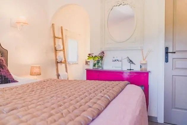 Tek Büyük Yataklı Oda (Lilas)