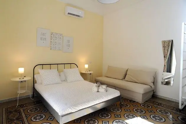 Deluxe Tek Büyük Yataklı Oda (Gialla)
