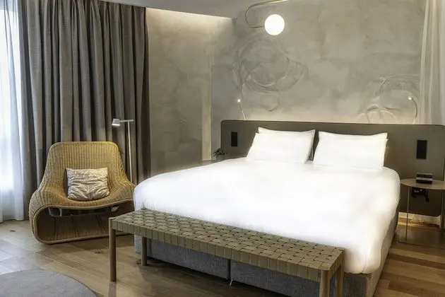Deluxe Tek Büyük Yataklı Oda, 1 Çift Kişilik Yatak, Balkon