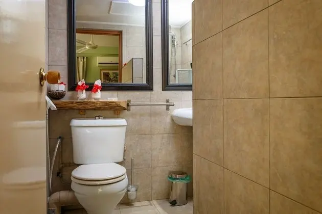 Cinnamon Mini Suite