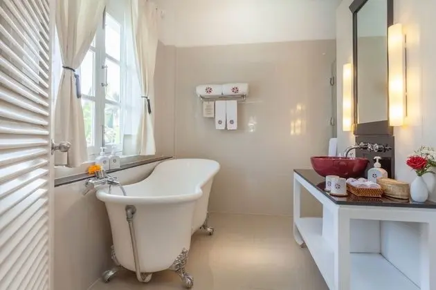 Laos suite