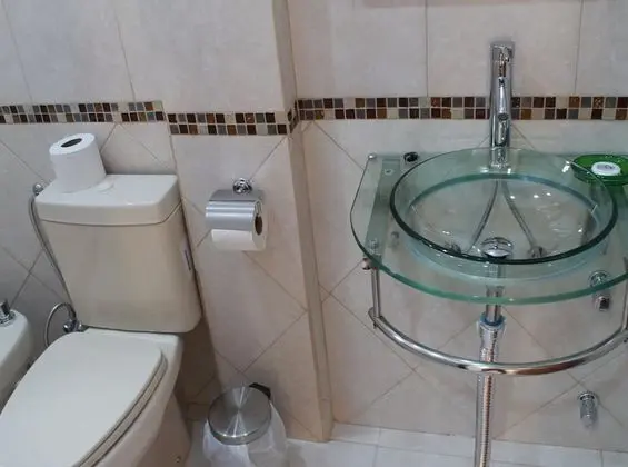 Basic Tek Büyük veya İki Ayrı Yataklı Oda