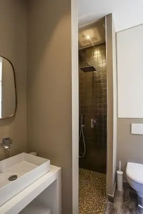 Deluxe Üç Kişilik Oda