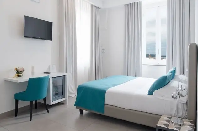 Deluxe Tek Büyük veya İki Ayrı Yataklı Oda, Deniz Manzaralı