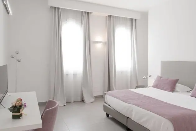 Üç Kişilik Oda, Bahçe Manzaralı