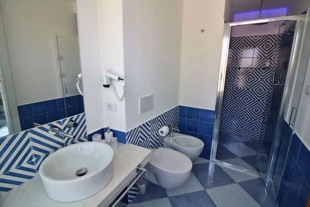 Tek Büyük Yataklı Oda, Sigara İçilmez