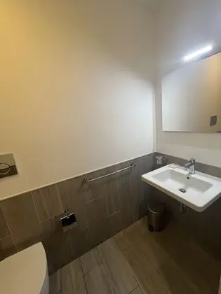 Üç Kişilik Oda, 1 Çift Kişilik Yatak ve Çekyat