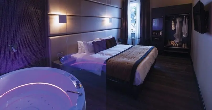 Deluxe Tek Büyük veya İki Ayrı Yataklı Oda