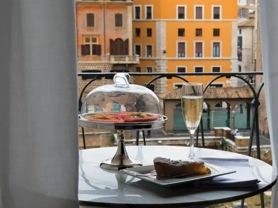 Deluxe Tek Büyük veya İki Ayrı Yataklı Oda