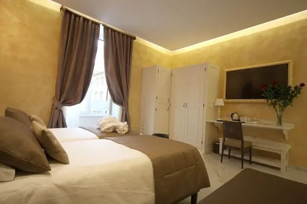 Deluxe Üç Kişilik Oda