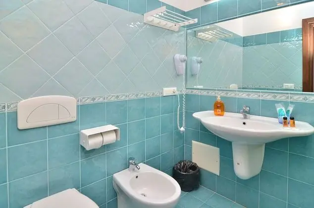 Classic Tek Büyük veya İki Ayrı Yataklı Oda, Sigara İçilmez, Bahçe Manzaralı