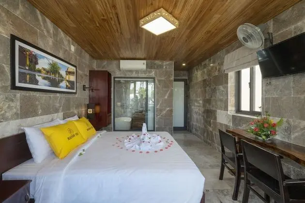 Deluxe Tek Büyük Yataklı Oda