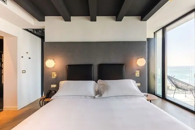 Superior Oda, Balkon, Göl Manzaralı