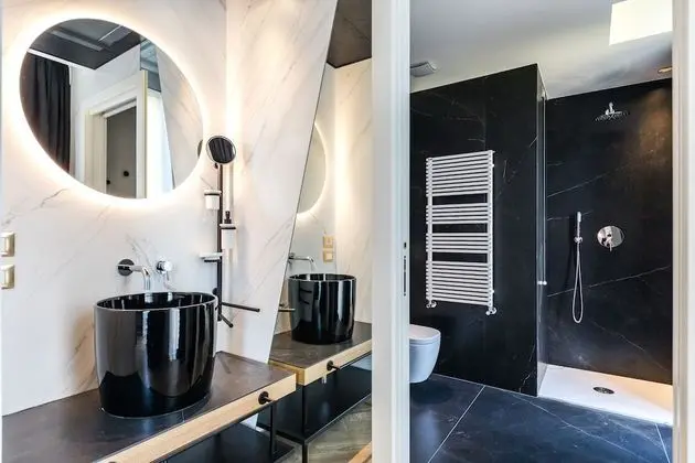 Tek Büyük Yataklı Oda, Balkon
