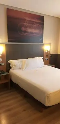Tek Büyük Yataklı Oda (with extra bed)