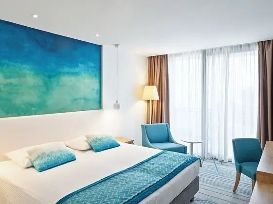 Deluxe Tek Büyük veya İki Ayrı Yataklı Oda, Balkon, Deniz Manzaralı