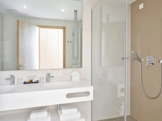 Standard Tek Büyük veya İki Ayrı Yataklı Oda, Balkon