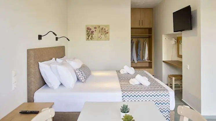 Comfort Tek Büyük Yataklı Oda