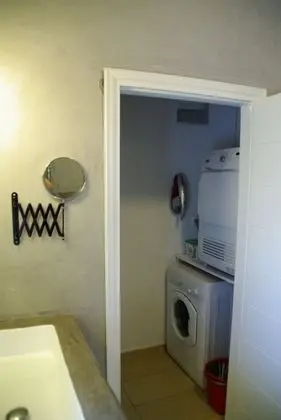 Ev