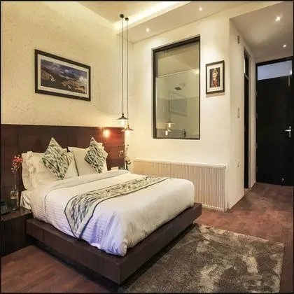 Executive Oda, Dağ Manzaralı