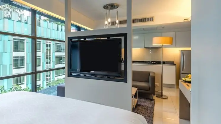 Studio Grand Deluxe