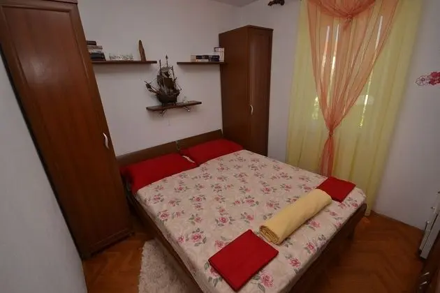Apart Daire (Maja - 50 m from beach - A1(4))