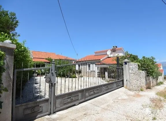 Apart Daire (Maja - 50 m from beach - A1(4))