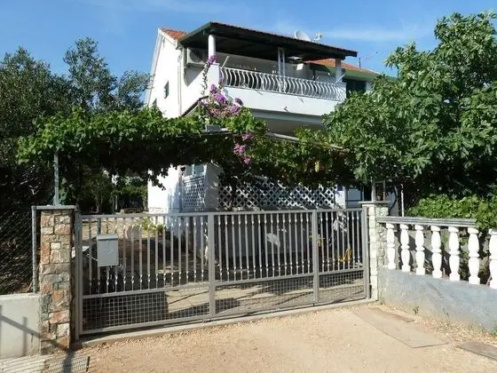 Apart Daire (Maja - 80 m from pebble beach - A1(4+)