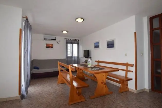 Apart Daire (Maja - big apartment with terrace and)