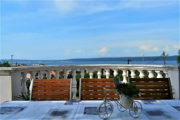 Apart Daire (Maja - big apartment with terrace and)