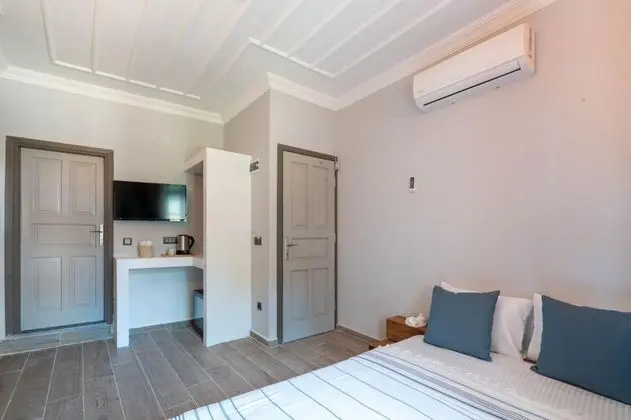 Standart Oda, Sokak Manzaralı