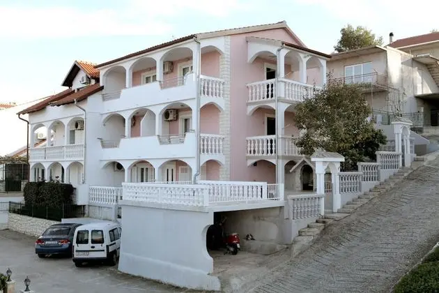 Apart Daire (Maja - sea view - A2(2+1))