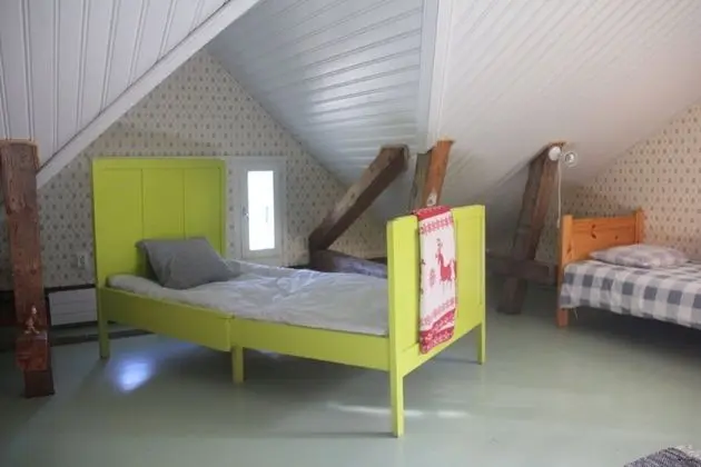 Dört Kişilik Oda, Özel Banyo (Tahtitaivas kammari)