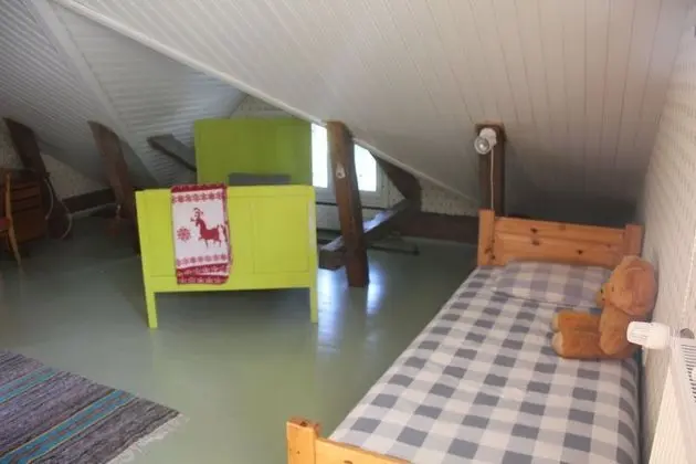 Dört Kişilik Oda, Özel Banyo (Tahtitaivas kammari)