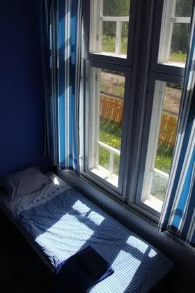 Tek Büyük Yataklı Oda, Ortak Banyo (Loft Bed, Asemapaallikon kammari)