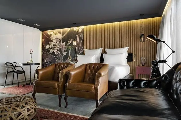 Garden alternative room