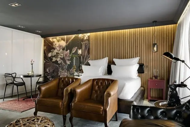 Garden alternative room