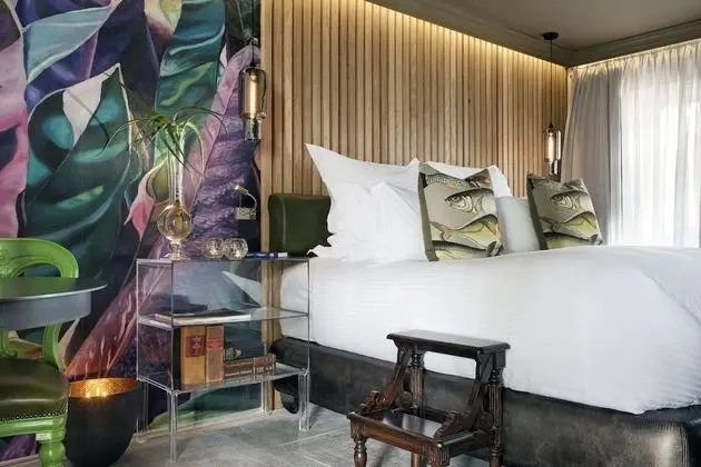 Garden alternative room