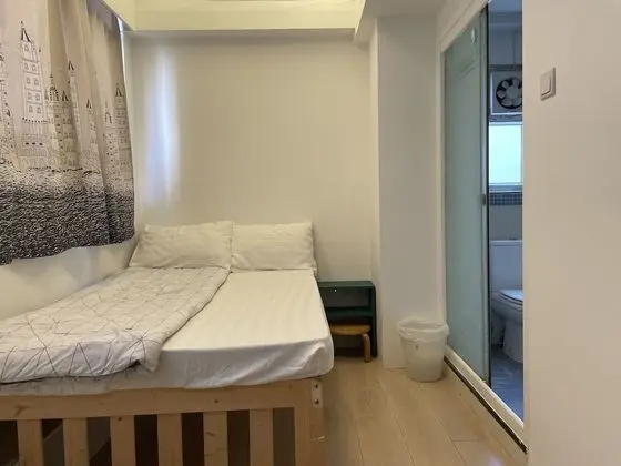 Tek Büyük Yataklı Oda (Bed)
