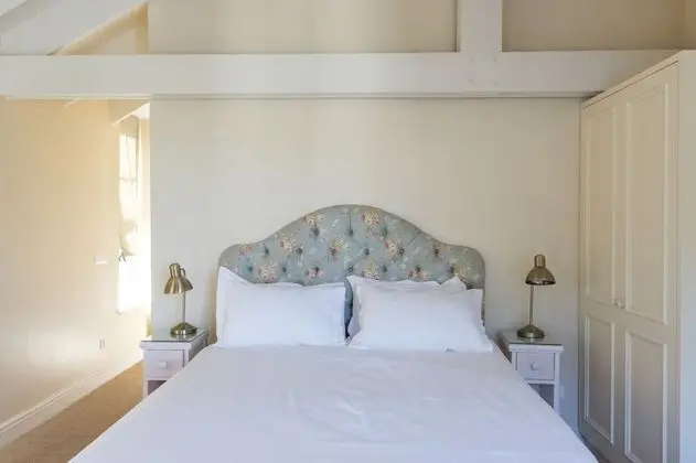 Majestic Apartment 3