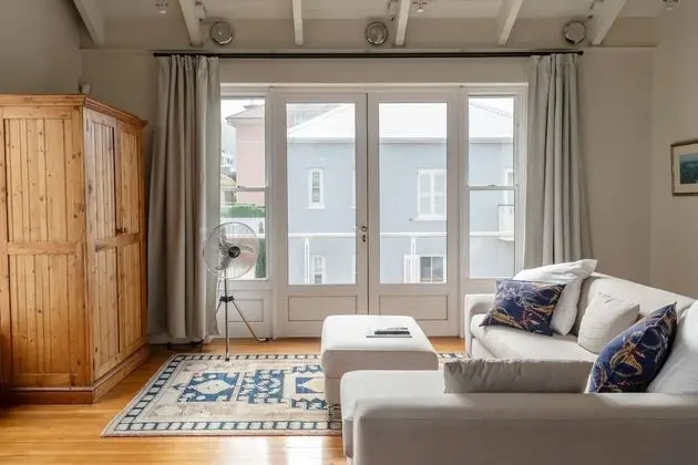 Stüdyo (The Majestic Apartment )
