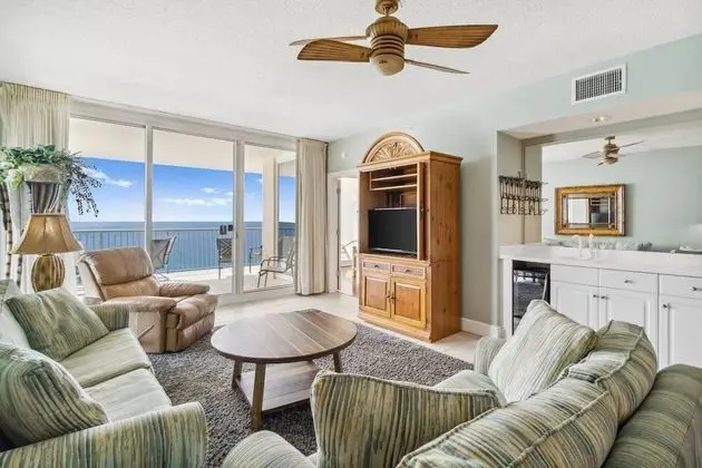 Daire (Majestic Beach Resort Tower II 1709 ()