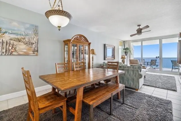 Daire (Majestic Beach Resort Tower II 1709 ()