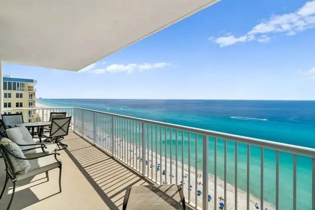 Daire (Majestic Beach Resort Tower II 1709 ()